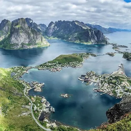 The Dream! Drommehytta Med Utsikt Over Havet * Vestvagoy